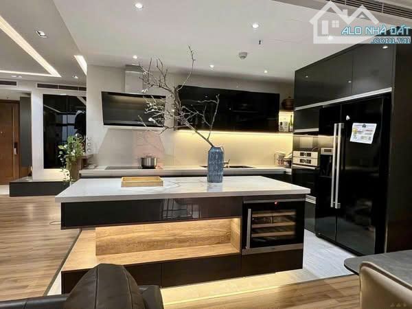Chủ nhà nước ngoài cần bán căn hộ ở C14 Tố Hữu 2n2vs full nội thất view hồ sẵn sổ giá 4tỷ5
