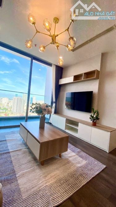 Bán Căn hộ Times Tower Lê Văn Lương DT 128m 3PN Full NT SĐCC Hướng ĐN căn góc giá 11,5 tỷ