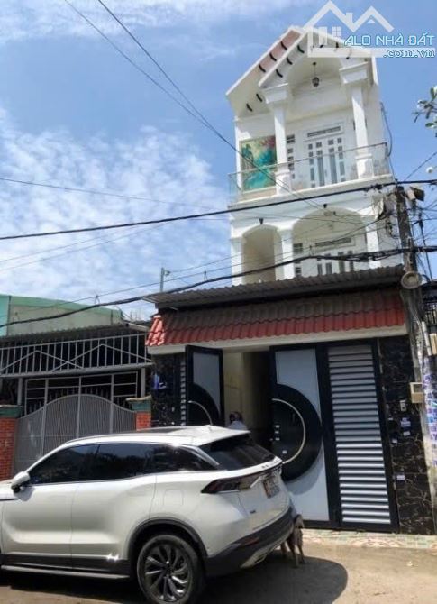 Nhà 3 tầng đường HIỆP THÀNH 17 phường HT Q12 dt 170m2 (4,4m/4,85mx25,2m/35m) Hẻm Ôtô thông