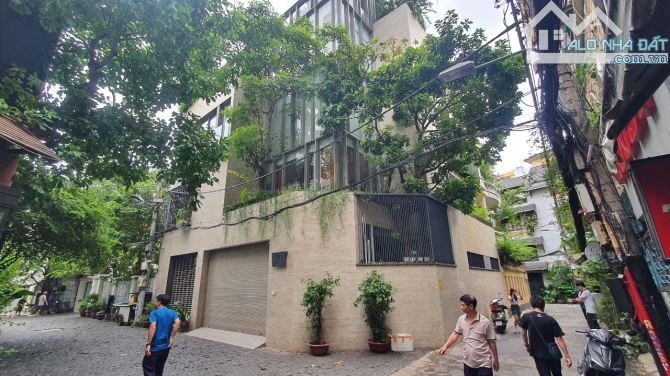 BÁN GẤP BIỆT THỰ HẺM 351 ĐƯỜNG LÊ VĂN SỸ QUẬN 3 – DT : 180M2 – GIÁ 36.8 TỶ
