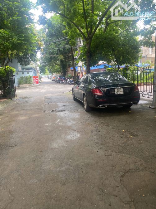 BÁN NHÀ HOÀNG QUỐC VIỆT - Ô TÔ TRÁNH - KINH DOANH - GẦN PHỐ - DT 47M2, 5 TẦNG, NHỈNH 17 TỶ