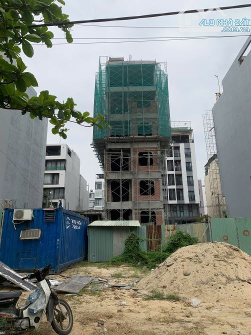 ĐẤT BIỂN MỸ KHÊ! MẶT TIỀN ĐƯỜNG PHẠM KIỆT- TRỤC 11.5M- SÁT ĐƯỜNG HỒ XUÂN HƯƠNG - 90M2