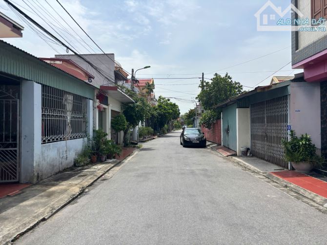 Bán đất ngõ 172 Cát Linh – Tràng Cát diện tích 71,2m2 ngõ rộng 3m thẳng tắp oto vào.