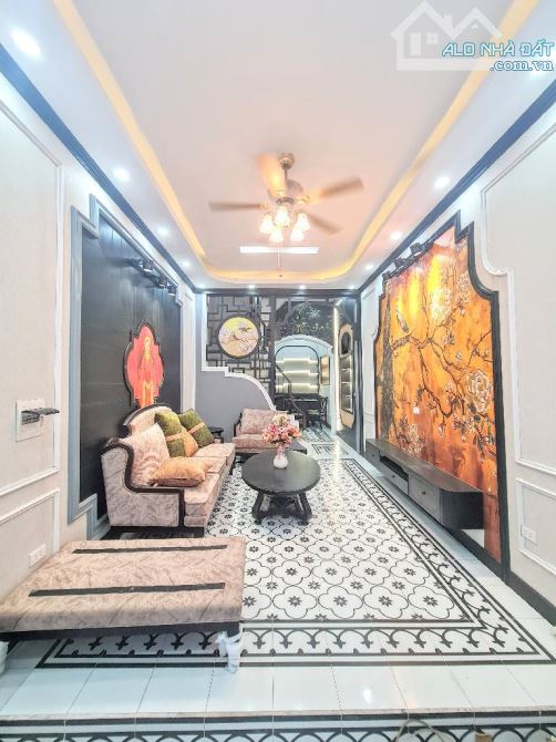 Cần Bán nhà Gốc Đề : Xây Mới 100% - 7 Tầng Thang Máy - Gần Ô Tô Tránh - Ngõ Thông Tứ Tung