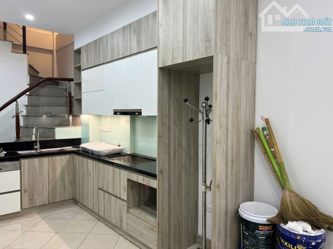 SIÊU PHẨM HOÀNG VĂN THÁI THANH XUÂN, NGÕ Ô TÔ, 5 TẦNG ĐẸP, CHỦ TỰ XÂY CỰC CHẮC CHẮN, 10.9T