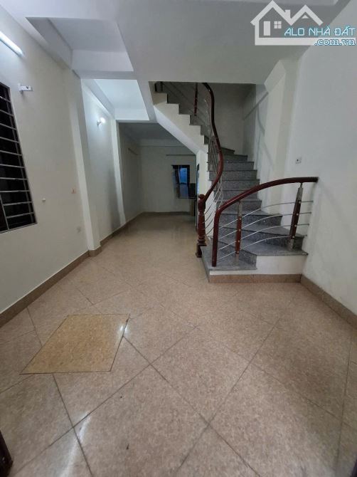 BÁN NHÀ LIÊN NINH 35M² x 3 TẦNG  GẦN Ô TÔ  TIỆN ÍCH ĐẦY ĐỦ GIÁ CHỈ 4 TỶ