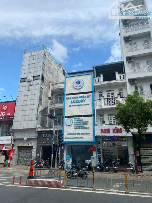 Siêu Phẩm Nhà Mặt Tiền Trần Hưng Đạo đoạn Đẹp P5 QUận 5, DT:4x25m 4 Tầng HĐT:70Tr GIá:32Tỷ