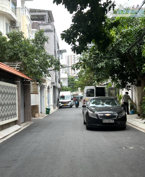 BÁN ĐẤT GÓC 2 MẶT HẺM ĐƯỜNG 12 TRẦN NÃO 12x11