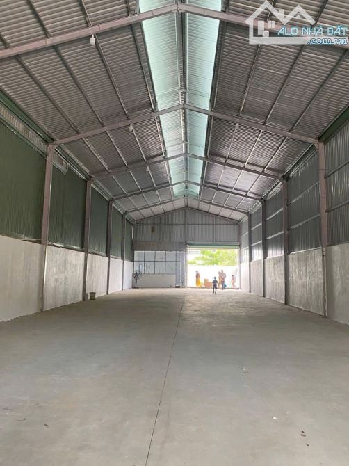 CHO THUÊ XƯỞNG TPK 500m/20tr Đường Cont