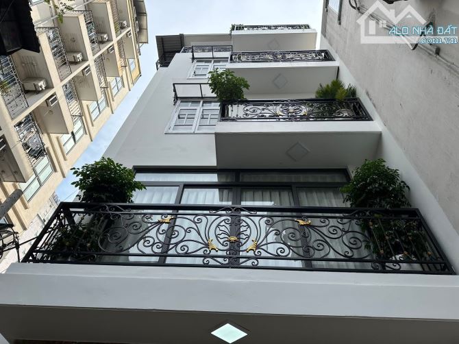 Mặt Phố Đê La Thành Đống Đa, 44m, 5 Tầng Mới, Mt 4m, Chỉ 19.8 Tỷ