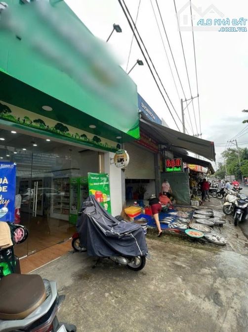 Bán nhà 2 tầng Mặt Tiền đường BÙI CÔNG TRỪNG,phường THẠNH XUÂN,Q12,dt126m².DÒNGTIỀN 25tr/t