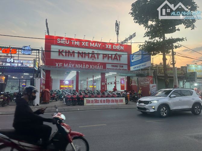 Bán Nhà Mặt Tiền 12 x 41m- 424m2 Đường Nguyễn Văn Tăng- Thủ Đức- Xây Mới Hầm 5 Tầng-50 Tỷ