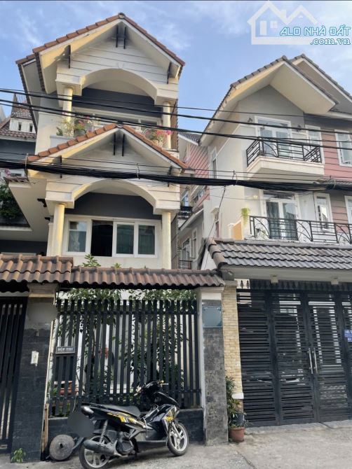 Lê Văn Thọ - Gò Vấp - 121m2 - 4 Tầng - Hẻm Ôtô - Hoàn công - SHR