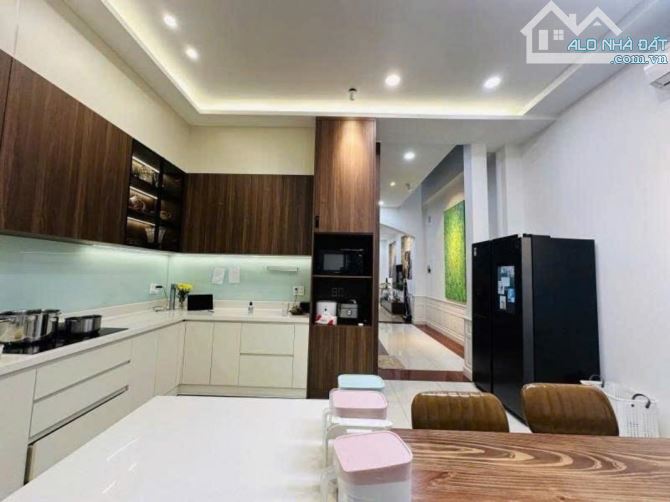 BÁN NHÀ GÒ VẤP – THANG MÁY – FULL NỘI THẤT 5 SAO – SÁT CITYLAND – 87M² – NHỈNH 17 TỶ - 10
