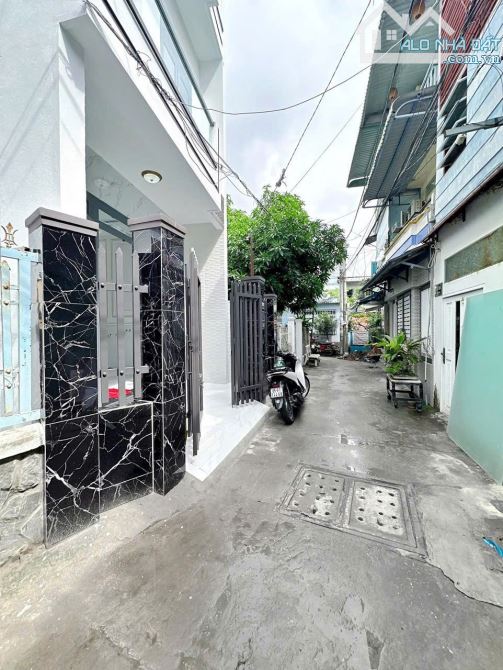 BÁN NHÀ TRỆT LẦU MỚI ĐẸP FULL NỘI THẤT HẺM 24 VÕ THỊ SÁU - NINH KIỀU - TP CẦN THƠ - 1