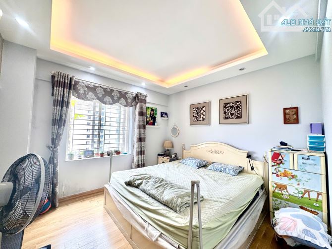 Bán căn hộ chung cư CT20 KĐT Việt Hưng,Đoàn Văn Minh,Long Biên, căn góc 3 ngủ chỉ 5,45 tỷ - 1