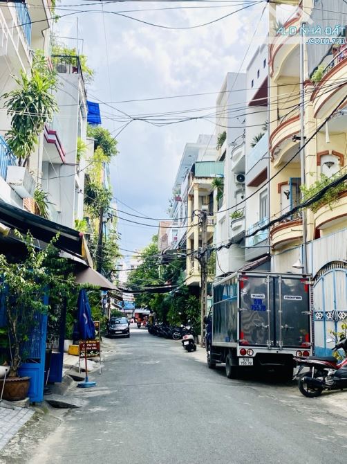 💐BÁN  Nhà Đường BẦU Cát  📍P 12 TÂN BÌNH  📐NGANG 4M 68M2 4TẦNG  ☘️Giá : Chỉ 13TỶ  Hẻm Xe - 1