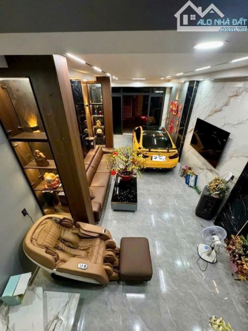 Nhà Góc 2MT KD Hẻm 6m, 20M ra MT Lạc Long Quân 50m2, 3 Tầng. Chỉ 9 tỷ - 1