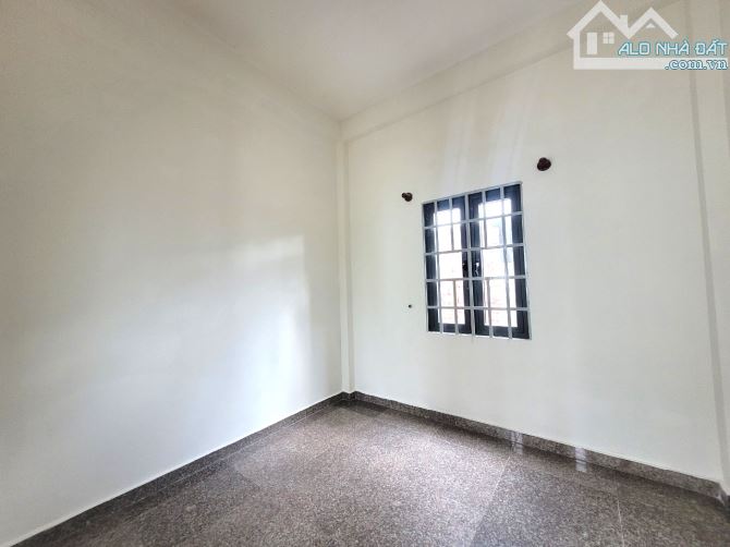 Ngộp Giảm Sốc 500tr! Nhà 3 Tầng Linh Xuân – Hẻm 6m – 65m² – Ô Tô Đậu Sân – Gần Quốc Lộ 1K - 1