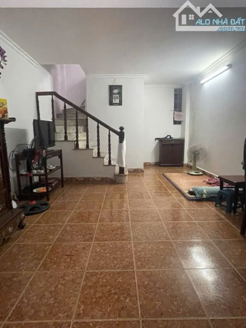 CHỈ 6.5 TỶ CÓ NGAY NHÀ HÀO NAM – Ô CHỢ DỪA - ĐỐNG ĐA - DT 32M2-5T- Ở NGAY - 1