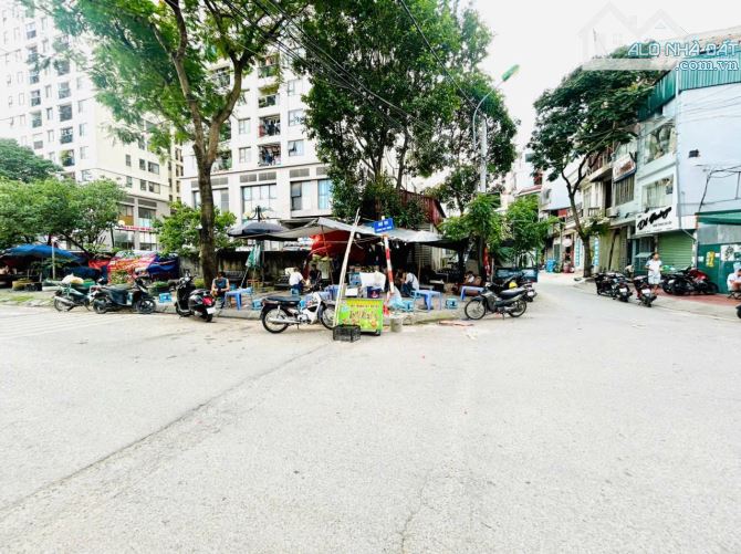 BÁN NHÀ KHU X2B YÊN SỞ , TAM TRINH . DT 64 M . NHÀ 5 TẦNG . MT 5 M . Ô TÔ ĐỖ CỦA - 1