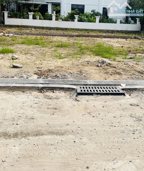 SIÊUU PHẨM TUYỆT ĐẸP ĐƯỜNG THÔNG Ô TÔ TẢI 101M NAM HỒNG CHỈ 6,3Đ - 1