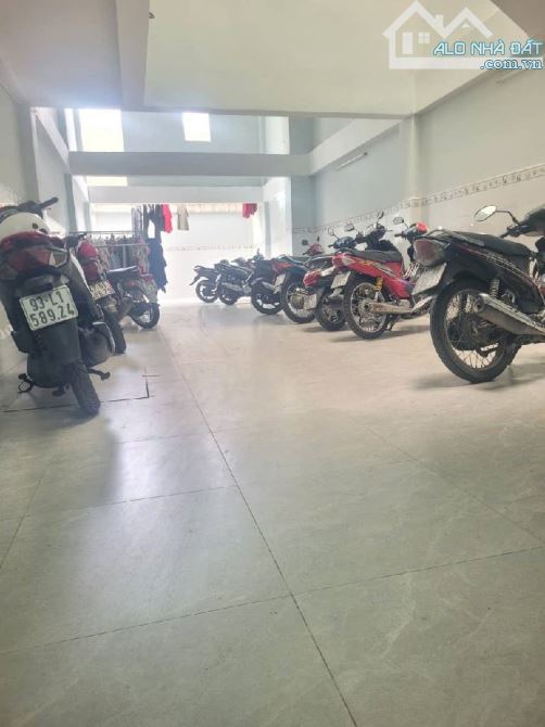 Căn hộ dịch vụ Dương Quảng Hàm, 133m², 20 phòng full nội thất, doanh thu 1 tỷ/năm, 16.95 - 1