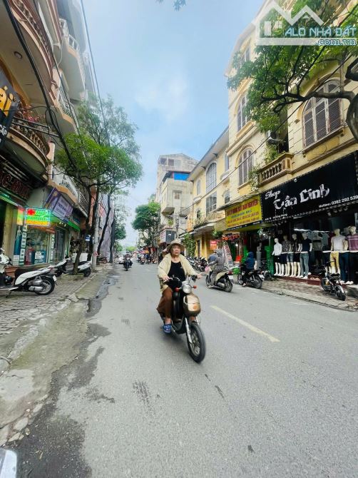 Cực hiếm! Mặt phố Lê Hồng Phong, Hà Đông 70m2, 5 tầng, MT 5m, kinh doanh đỉnh, giá 29.9 tỷ - 1