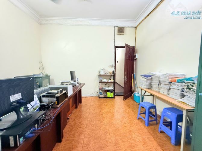 Bán nhà mặt phố Hoàng Quốc Việt, Bắc Từ Liêm, 76/121m2, 6 tầng, mặt tiền 4.5m, giá 49.9 tỷ - 1