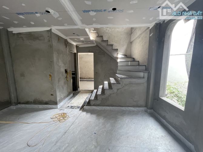 Bán nhà 42m2 Hoài Đức 6.5 tỷ xây mới 5p ra Nhổn xung quanh các trường đại học - 1