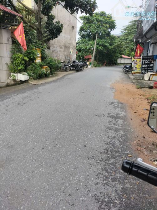 BÁN ĐẤT TRỤC CHÍNH Đ.SƠN ĐÔNG, NAM SƠN, BN. VỊ TRÍ KINH DOANH. DT 167,5M2 MT 7,7M - 1