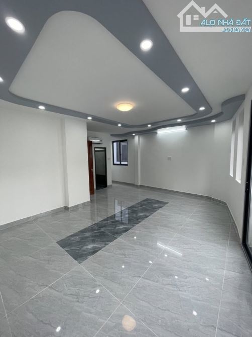 🔥VIP LÊ VĂN SỸ QUẬN 3 - 5 TẦNG - NGANG KHỦNG 6M - NHÀ MỚI Ở NGAY - NHỈNH 8 TỶ 🔥 - 1