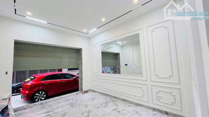 Phân lô ô tô tránh Trần quốc hoàn 45m2 thang máy gần phố giá 17tỷ - 1