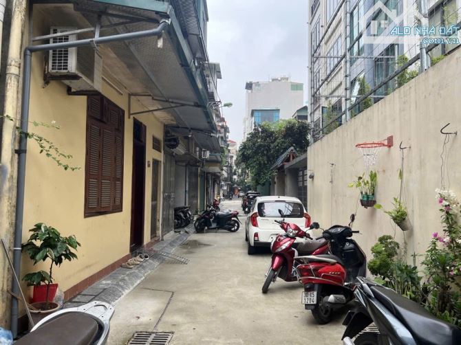 Bán nhà Khu Phân Lô Tây Kết - Lô góc 3 thoáng, ÔTÔ vào nhà, 2 mặt ngõ - 100m2 - Hơn 15 Tỷ - 1
