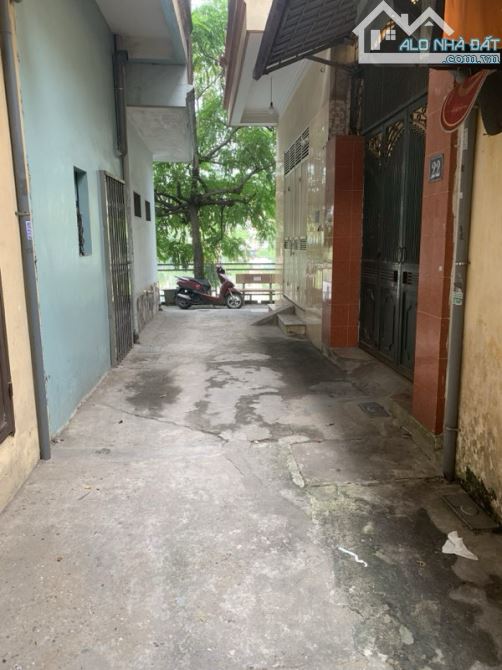 NHÀ CẤP 4 VŨ TÔNG PHAN PHÂN LÔ QUÂN ĐỘI OTO CÁCH NHÀ 5M NẰM SÁT HỒ ĐIỀU HOÀ  62M 12TỶ. - 1