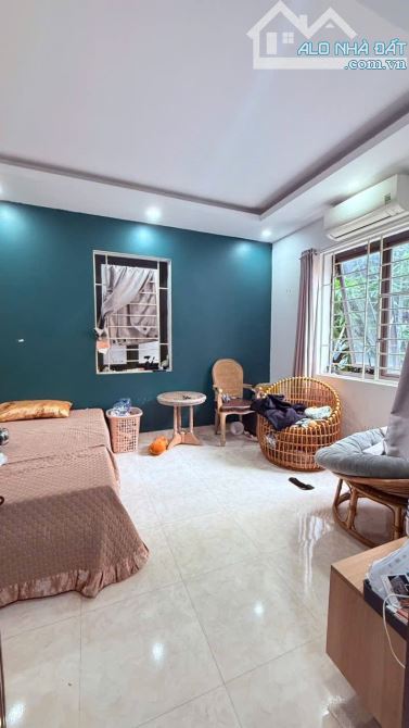 SIÊU HIẾM VÕ CHÍ CÔNG – NHÀ ĐẸP, GẦN PHỐ, SỔ NỞ HẬU 52M² – 5 TẦNG – MT 8.6M – 10.5 TỶ - 1