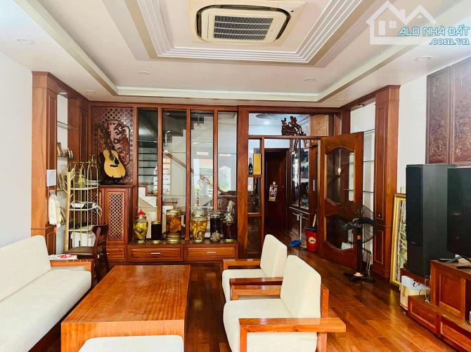 Siêu Phẩm Cực Đẹp Trung Mỹ Tây 19. 5Tầng, 138m2.Đường 8m Thông Tứ Tung - 1