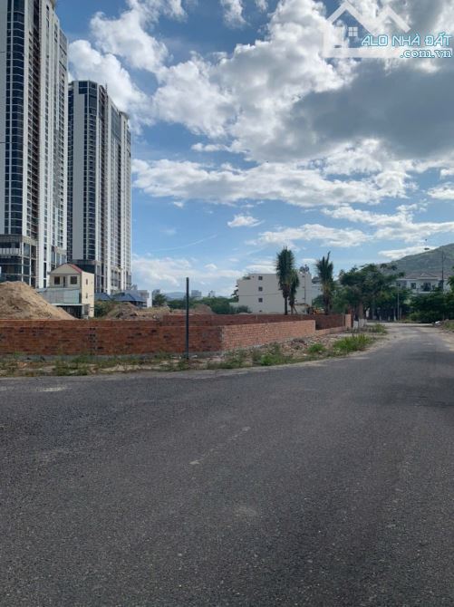CẦN BÁN LÔ ĐẤT BIỆT THỰ MẶT TIỀN ĐƯỜNG HUỲNH VĂN NGHỆ GẦN BIỂN, TP NHA TRANG 17 TỶ - 1