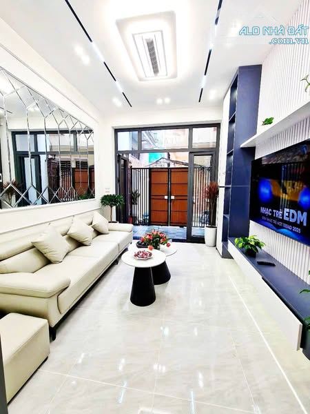 SIÊU PHẨM HOÀNG HOA THÁM BA ĐÌNH 10 TỶ DT 45M MT 4M 4T NGÕ THÔNG BA GÁC KINH DOANH - 1