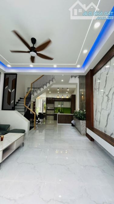 Bán nhà 4 tầng mặt tiền Nguyễn Văn Thương, Phường 25 Bình Thạnh, Giá bán 19 Tỷ - 1