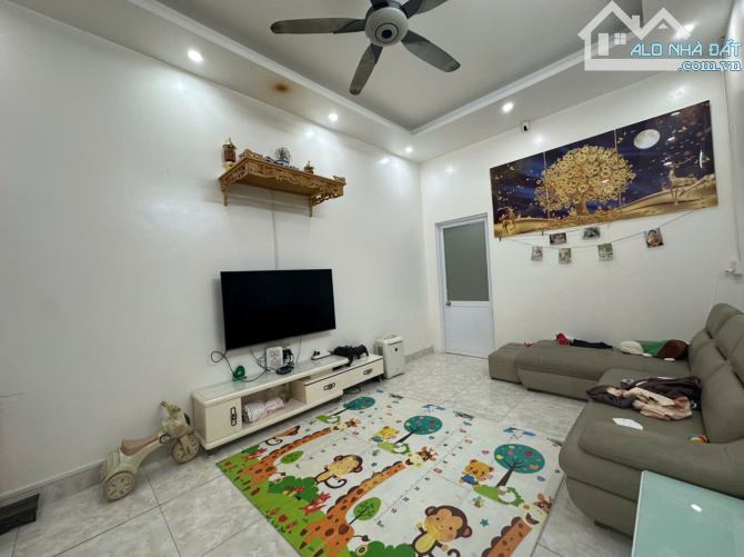 CẦN BÁN CĂN NHÀ CẤP 4 ĐẸP PHỐ BÙI THỊ XUÂN -HẢI DƯƠNG - 1