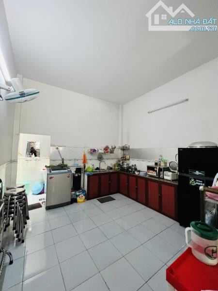 BÁN GẤP NHÀ MT NỘI BỘ BHH A GẦN LVQUỚI 64M2 NHÍCH 5 TỶ - 1