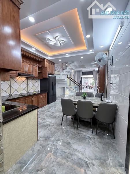 TÂN BÌNH, KHU ĐỒNG BỘ 5 TẦNG, NGANG 4M, HẺM OTO, FULL NỘI THẤT,  8 TỶ 9 - 1