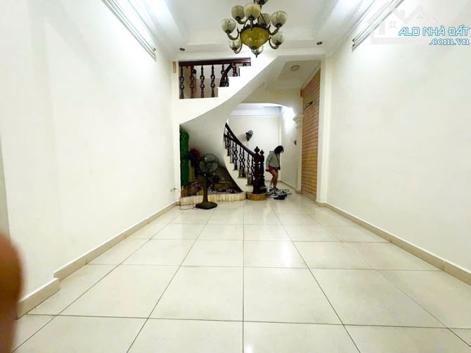 HIẾM-NHÀ NGUYỄN CHÍ THANH DÂN XÂY PHÂN LÔ OTO 7C, VỈA HÈ, KINH DOANH ĐỈNH|DT40M2x4T_18,5TỶ - 1