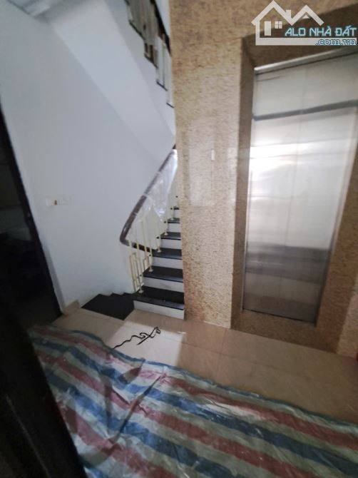Cho thuê nhà ngõ 106 Hoàng Quốc Việt,  Dt 65m2 x 7 tầng mới đủ điều hòa có Thang Máy - 12
