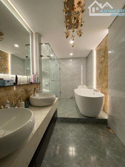 Bán căn Duplex Penhouse Eco Green City Nguyễn Xiển- Thanh Trì- 180m2- 13.3 tỷ(CTL) - 13