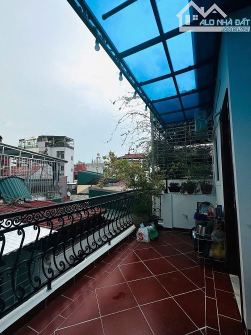 Bán nhà Hồng Mai 50m2, 5T thang máy, mt 4.8m lô góc, mặt ngõ, 30m ra phố. Giá 16.8 tỷ