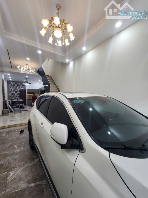 Bán nhà MT ngay Thạch Thị Thanh,Quận 1,DT:4,2mx16m.K/C 3 tầng,ở và kd, Giá bán 17,5 tỷ TL - 16