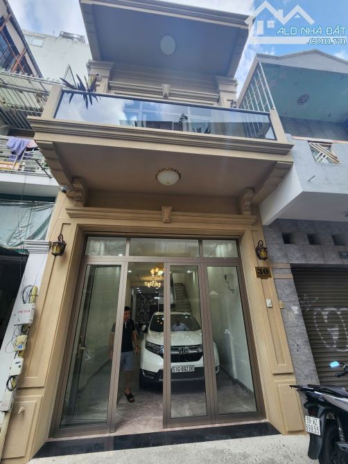 Bán nhà MT ngay Thạch Thị Thanh,Quận 1,DT:4,2mx16m.K/C 3 tầng,ở và kd, Giá bán 17,5 tỷ TL - 17