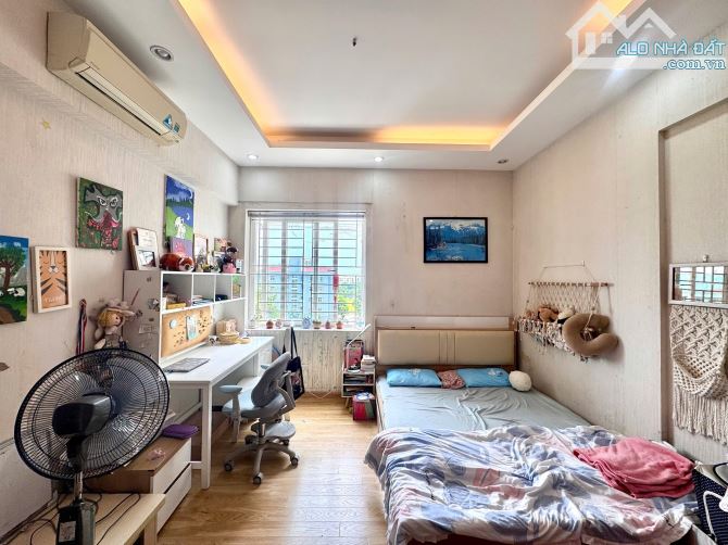 Bán căn hộ chung cư CT20 KĐT Việt Hưng,Đoàn Văn Minh,Long Biên, căn góc 3 ngủ chỉ 5,45 tỷ - 2